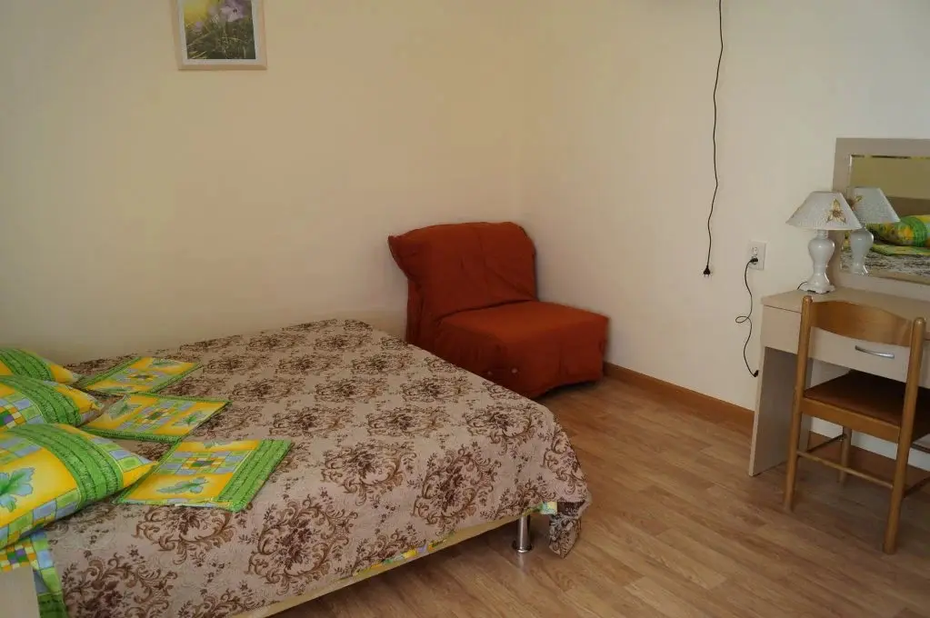 Пересыпь: Guest House Semeyniy