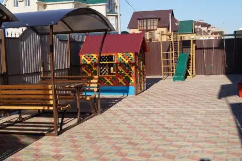 Пересыпь: Guest House Semeyniy