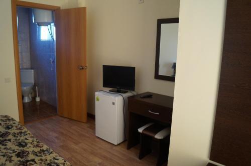 Пересыпь: Guest House Semeyniy