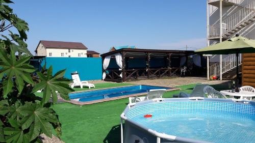 Кучугуры: Zamok Family Club