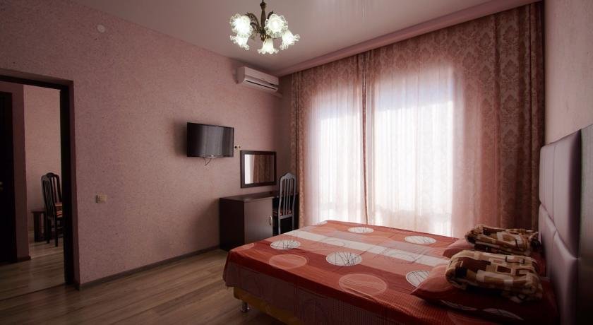 Кабардинка: Sovetov 6
