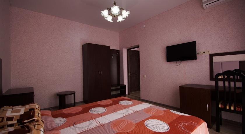 Кабардинка: Sovetov 6