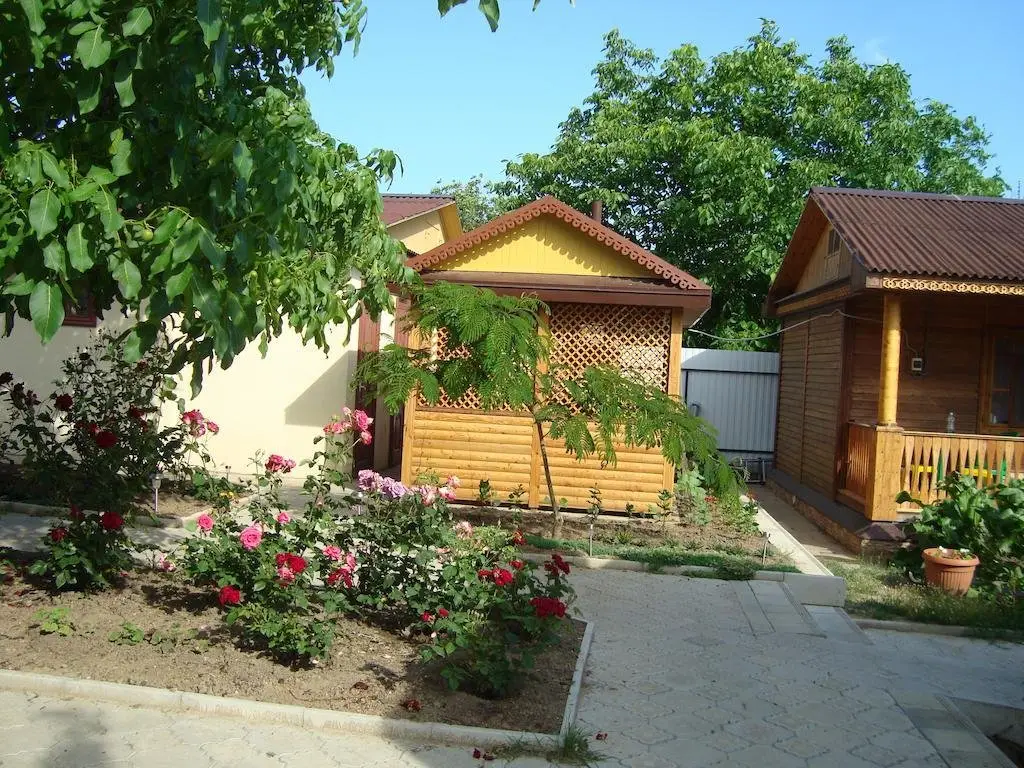 Кучугуры: Гостевой Дом Сваты
