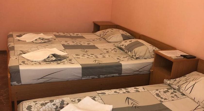 Витязево: Guest House Yuzhnoye More