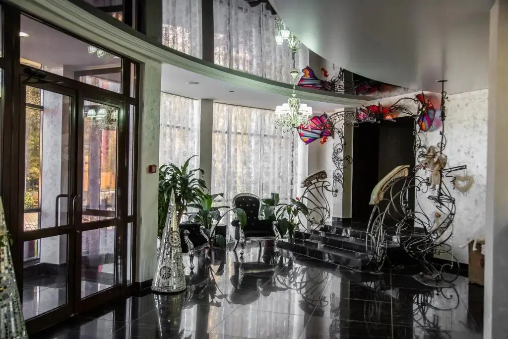 Ленёвка: Park-Hotel Lesnaya