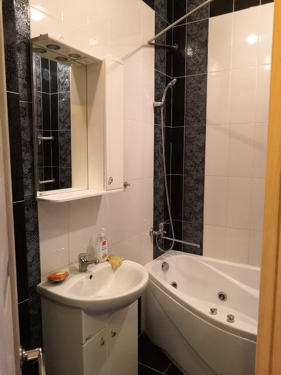 Нижний Тагил: Апартаменты Суточно RentDay на улице Вязовская