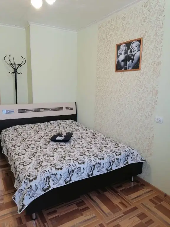 Айхал: Astoria on str. Kadzova, bld. 1