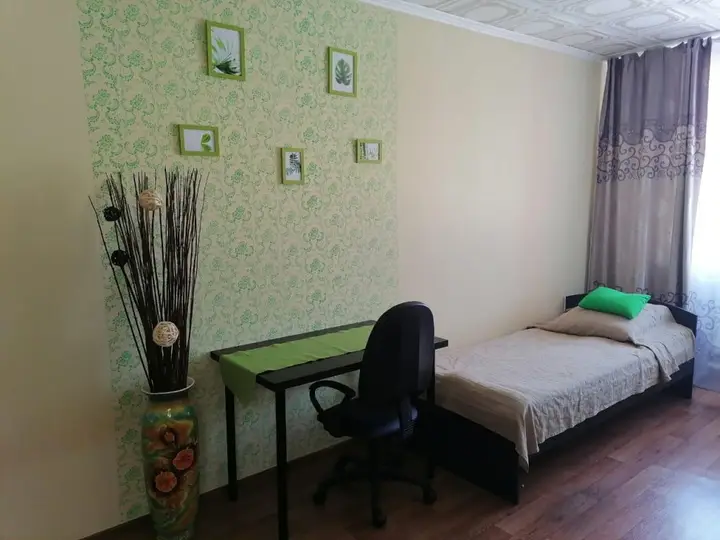 Айхал: Astoria on str. Kadzova, bld. 1