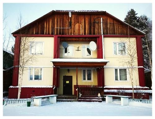 Ленск: Mini-hotel Uyut