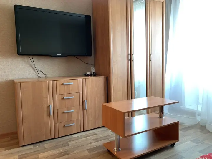Мирный: Апартаменты Mirnydom на Тихонова 15/2