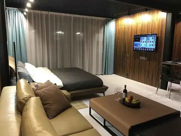 Владивосток: 555 House