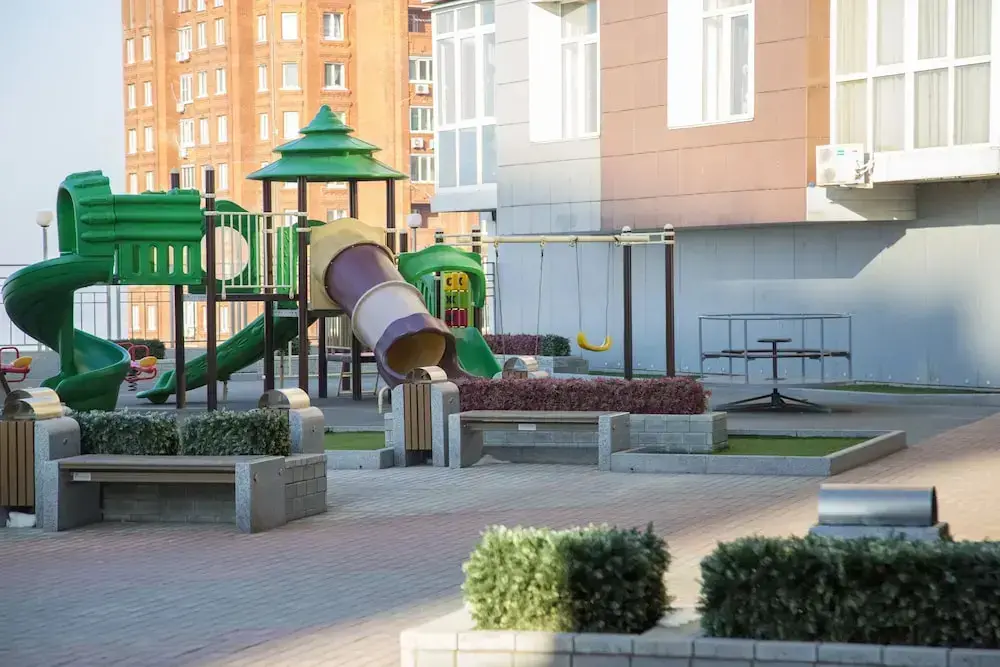 Владивосток: Апартаменты на ул. Комарова, 58-1а