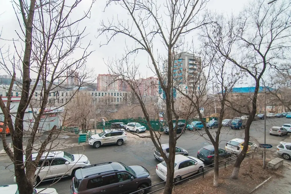 Владивосток: Апартаменты на ул. Комсомольской, 7