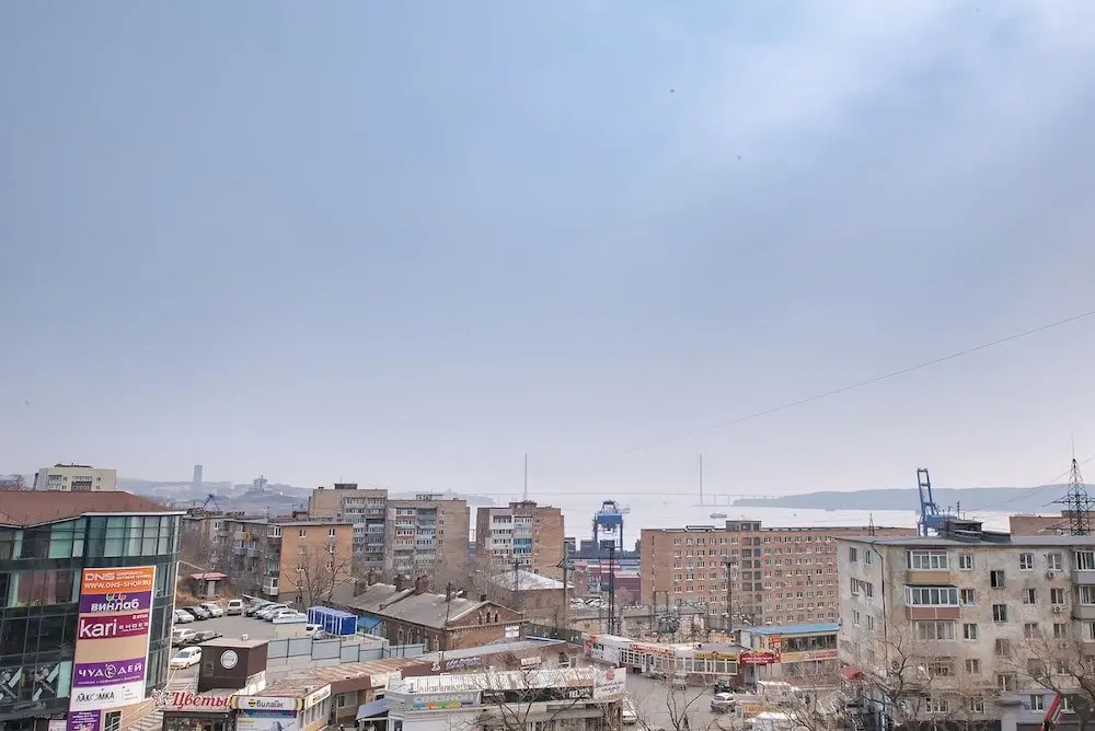 Владивосток: Апартаменты на ул. Леонова, 21А