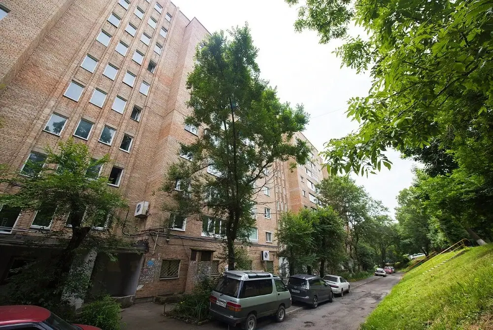 Владивосток: Апартаменты на ул. Русской, 5