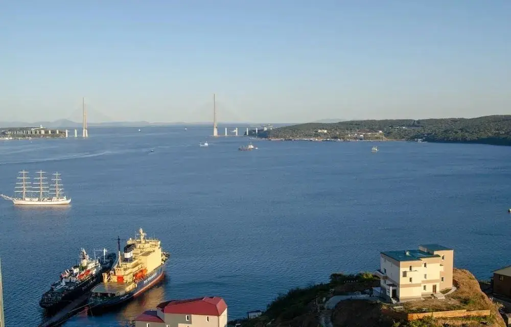 Владивосток: Апартаменты с видом на море на ул. Крыгина, 94