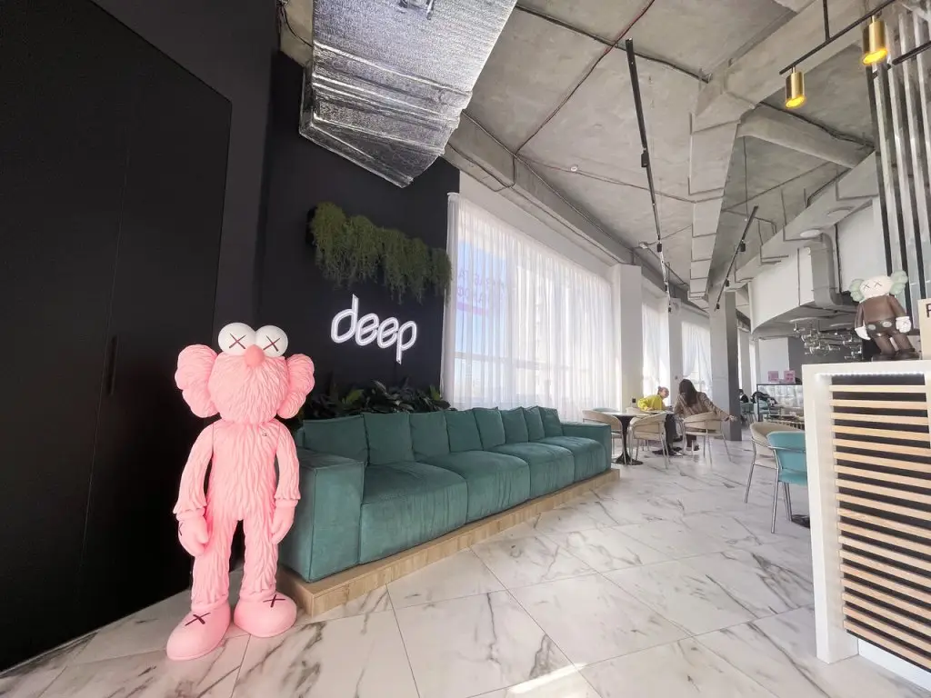 Владивосток: Отель DEEP HOTEL