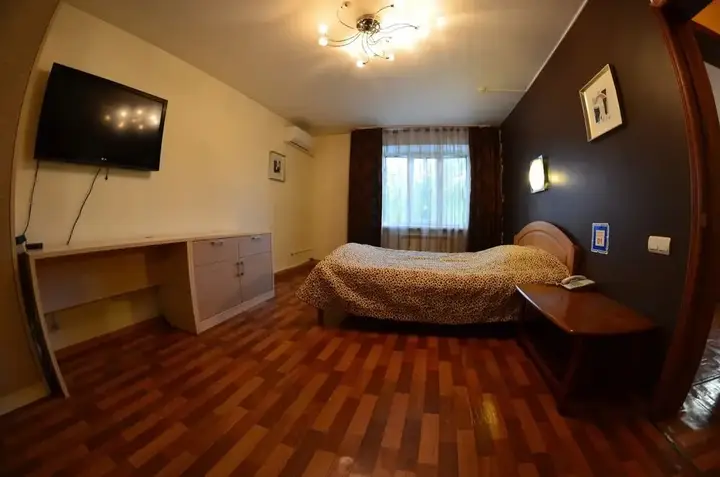 Владивосток: Furnished rooms on Russkaya 87