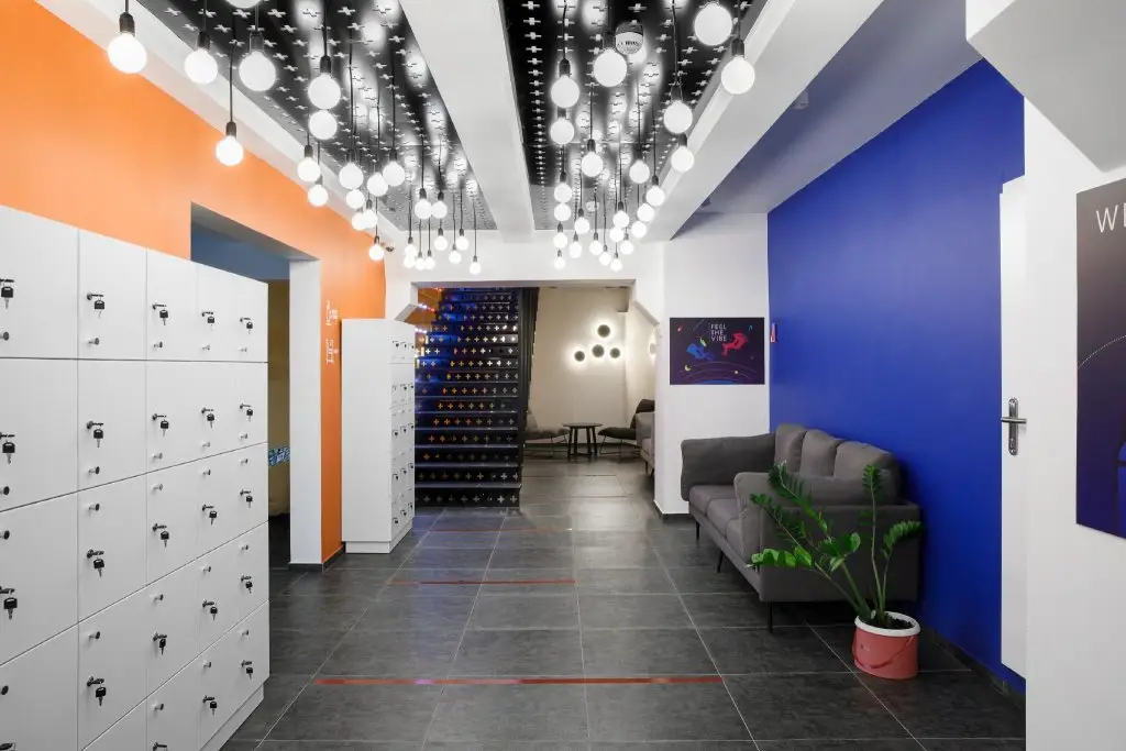 Владивосток: Luna Capsule Hotel
