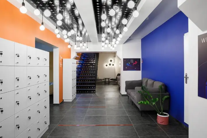 Владивосток: Luna Capsule Hotel