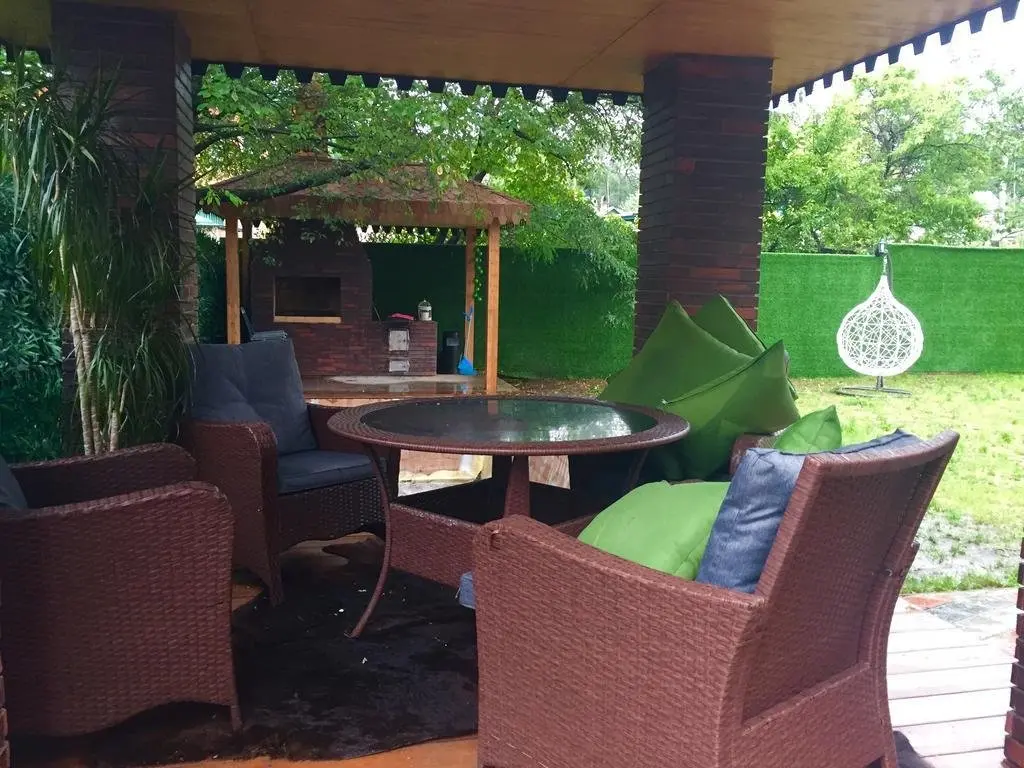 Владивосток: New Elite Cottage