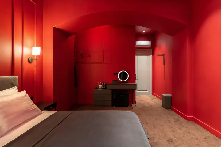 Владивосток: Апартаменты Red room в NikolaevBuilding