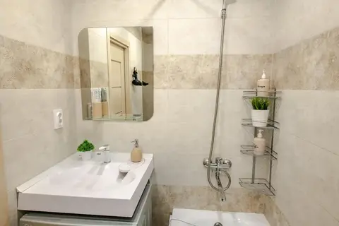 Top house (Топ хаус) на проспекте Красного знамени — фото 1
