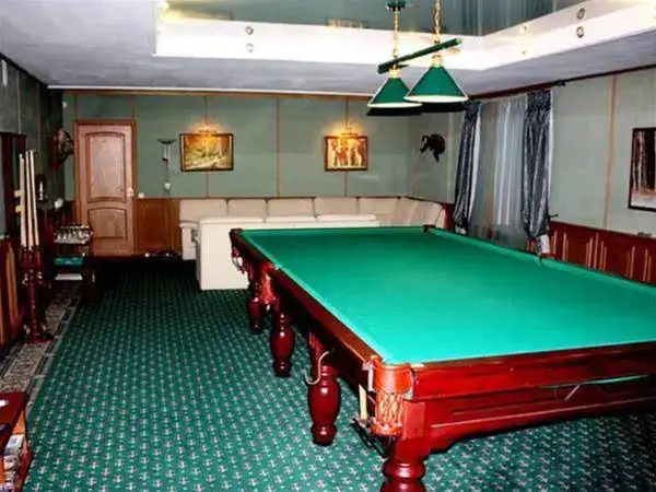 Хотынец: Dom Lesnika Holiday Park