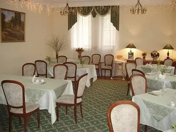 Хотынец: Dom Lesnika Holiday Park