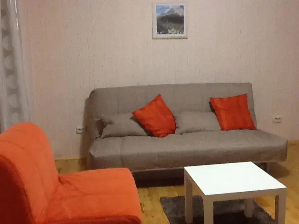 Улан-Удэ: Apartments Near Railwaystation In City Center