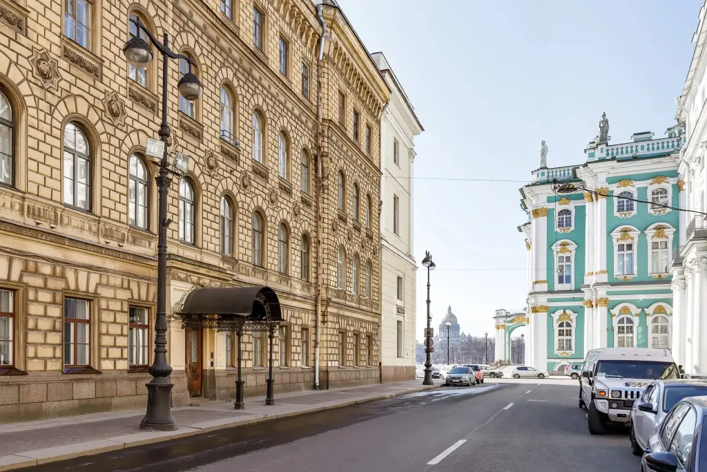 Санкт-Петербург: Апартаменты Hermitage Mansard 170 кв.м напротив Дворцовой Площади с Видом на Эрмитаж