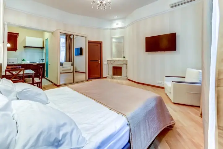 Санкт-Петербург: Квартира с Балконом R&B на Невском
