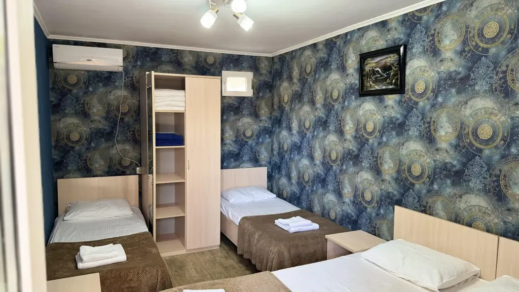Сириус: Гостевой Дом Кипарис