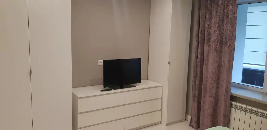 Калуга: Novatorskaya Ulitsa 4/22 Apartments