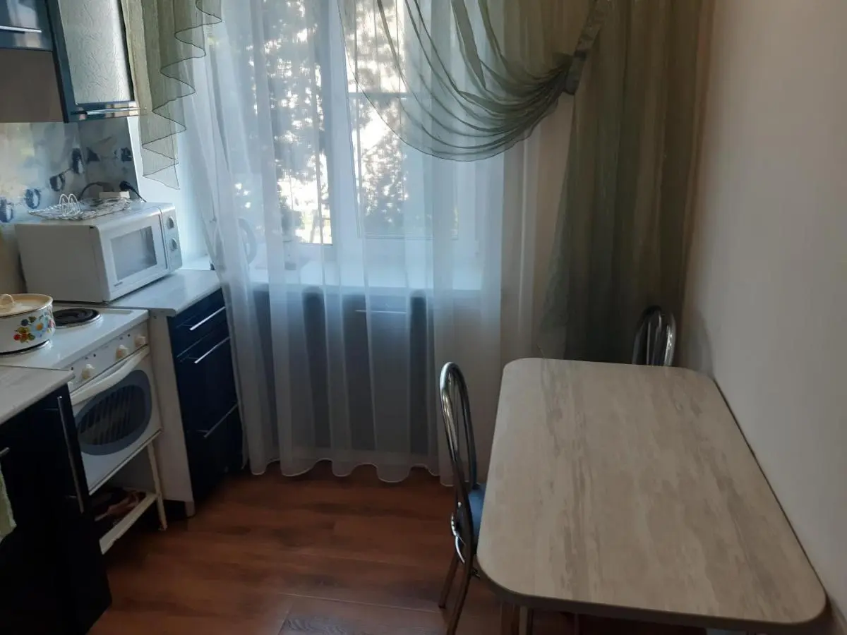 Златоуст: Апартаменты пр. Мира 26