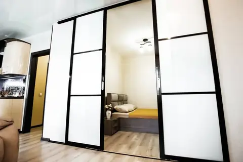 Pritomskij 7/7 Dvuhkomnatnye apartamenty biznes-klassa s vidom na Tom' — фото 1