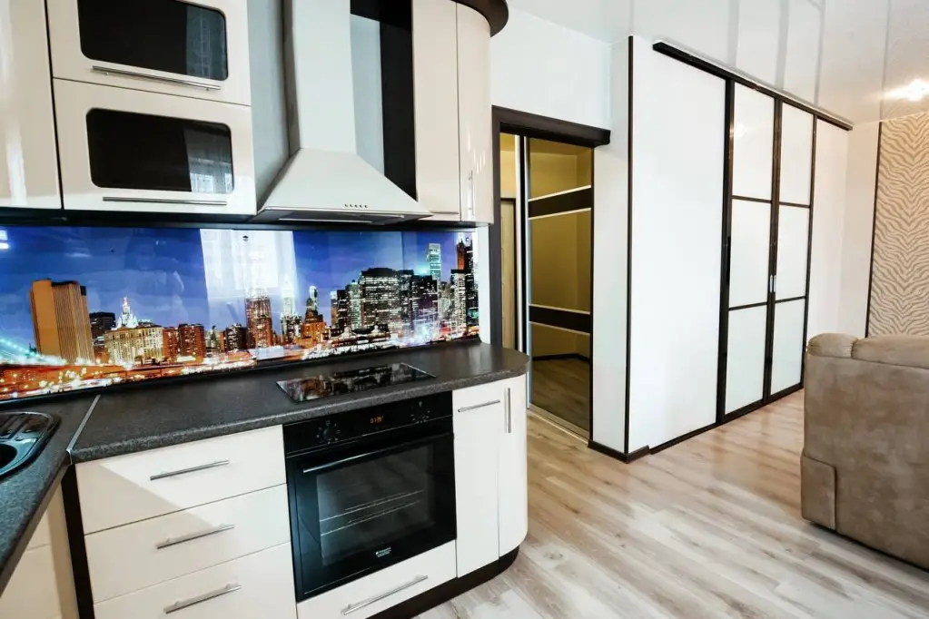 Кемерово: Pritomskij 7/7 Dvuhkomnatnye apartamenty biznes-klassa s vidom na Tom'