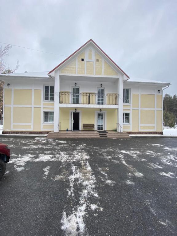 Миасс: Im. Zoi Kosmodemyanskoj Hotel