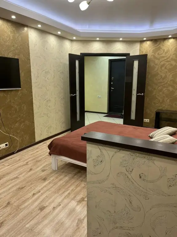Омск: V Samom Tsentre Omska Apartments