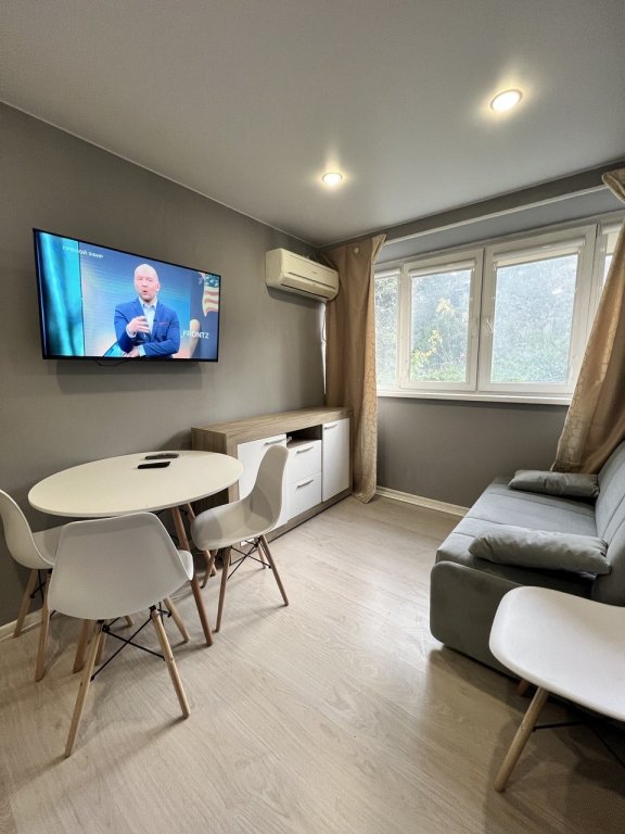 Сочи: Na Ulitse Roz Apartments