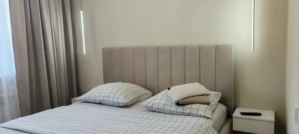 carousel image 4