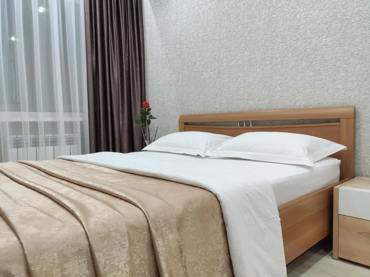 Новочебоксарск: КВАРТИРА-LUX в центре города, улица Семенова, 37