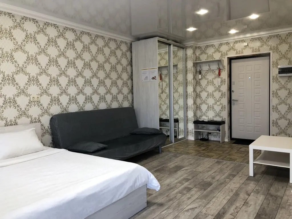 Казань: Апартаменты RentHouse на Архитектора Гайнудинова 26