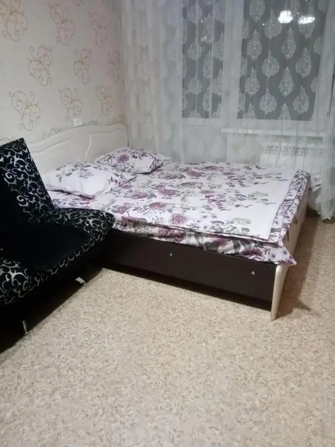 Чебоксары: однокомнатная квартира напротив мнтк им федорова