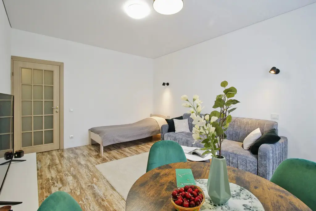 Калининград: Uyutnaya Kvartira Na 5-Kh Gostey V Tsentre Apartments