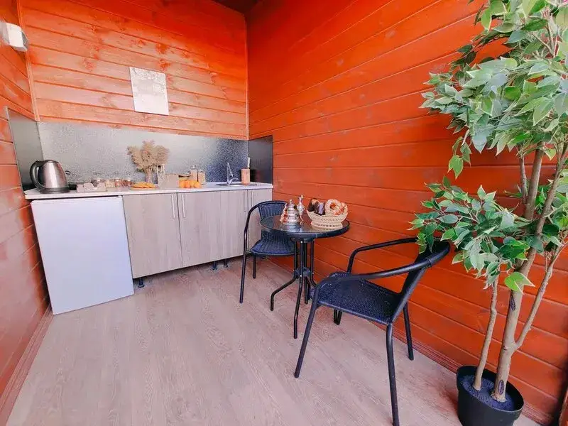 Анапа: Отель  Wood Hotel Topál