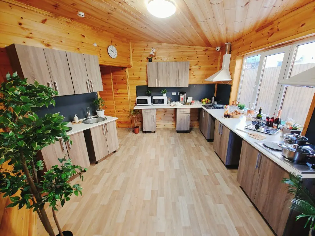 Анапа: Отель  Wood Hotel Topál