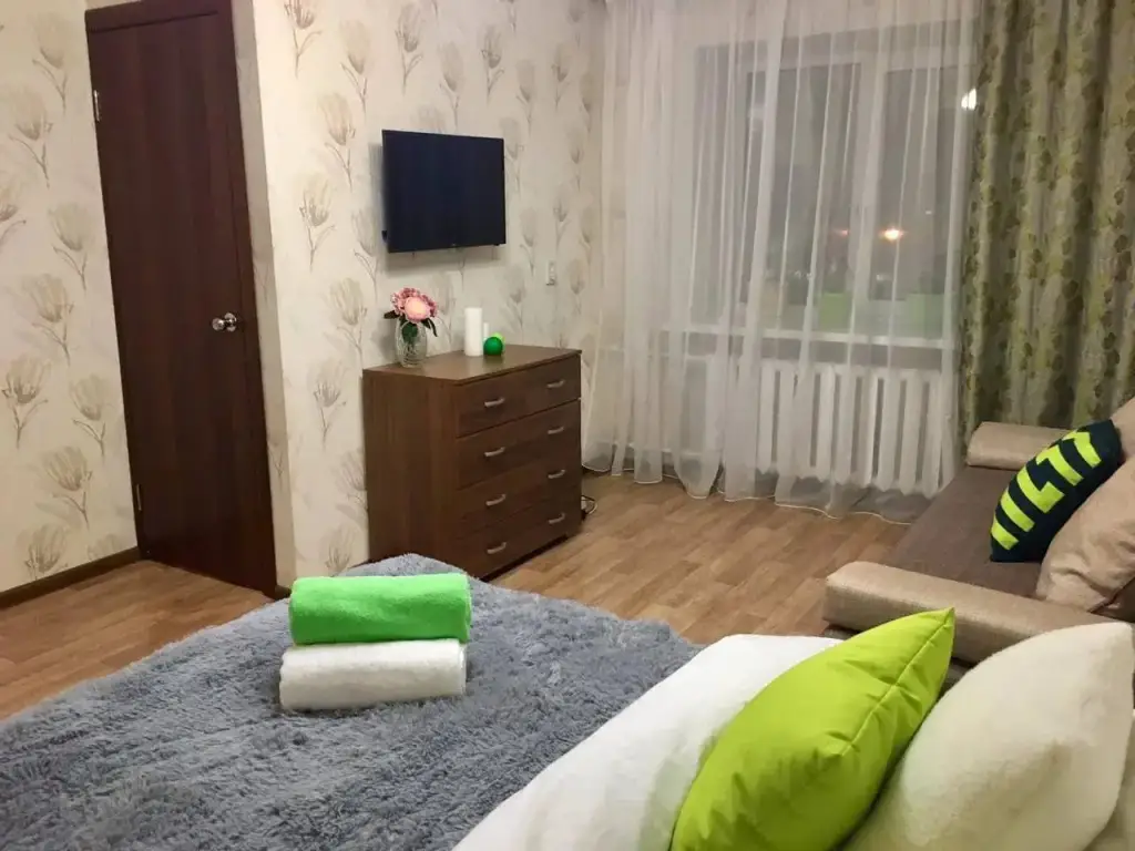 Тюмень: Апартаменты Welcome Home на Республики 146