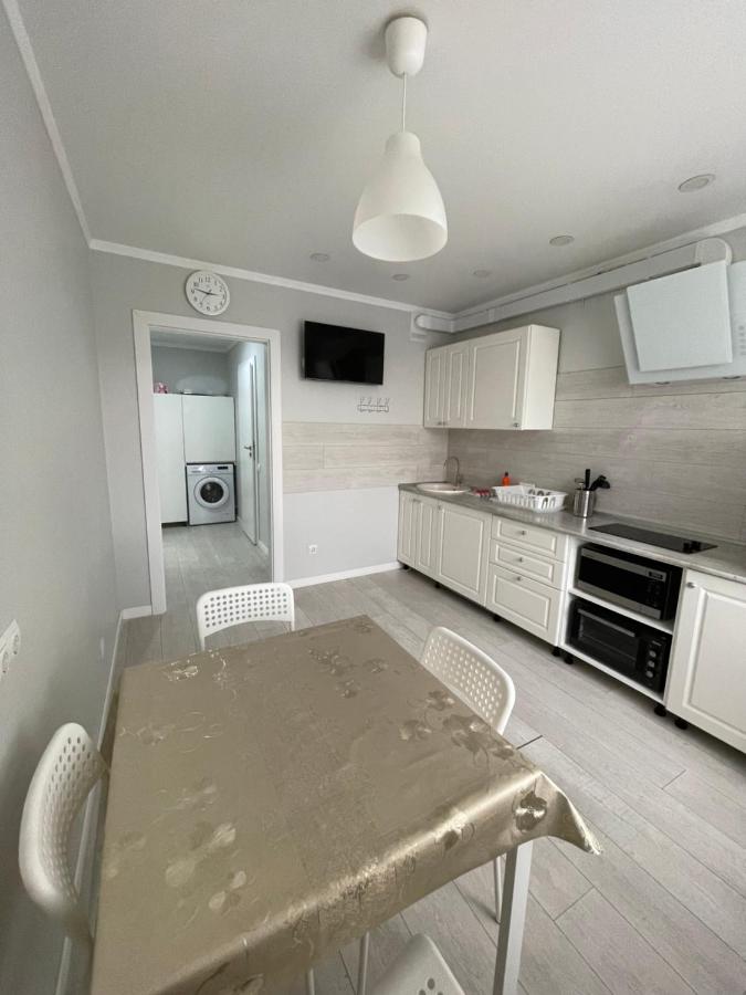 Калининград: Apartment on 9 Aprelya