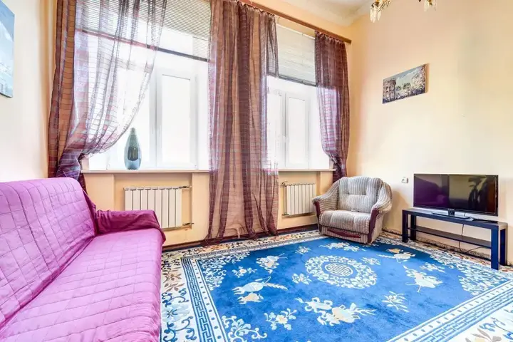 Санкт-Петербург: Kirpichniy pereulok 3 Apartments